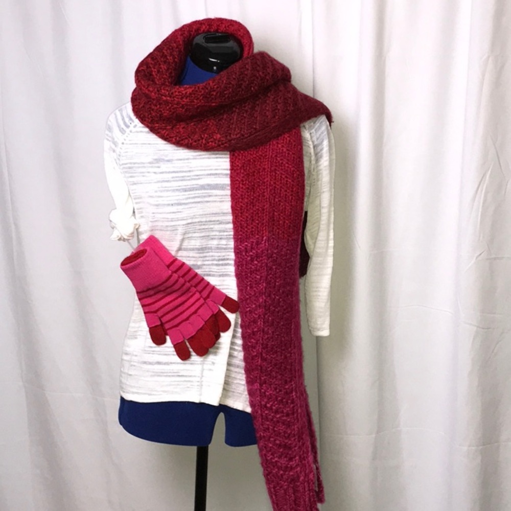 Scarf and gloves set